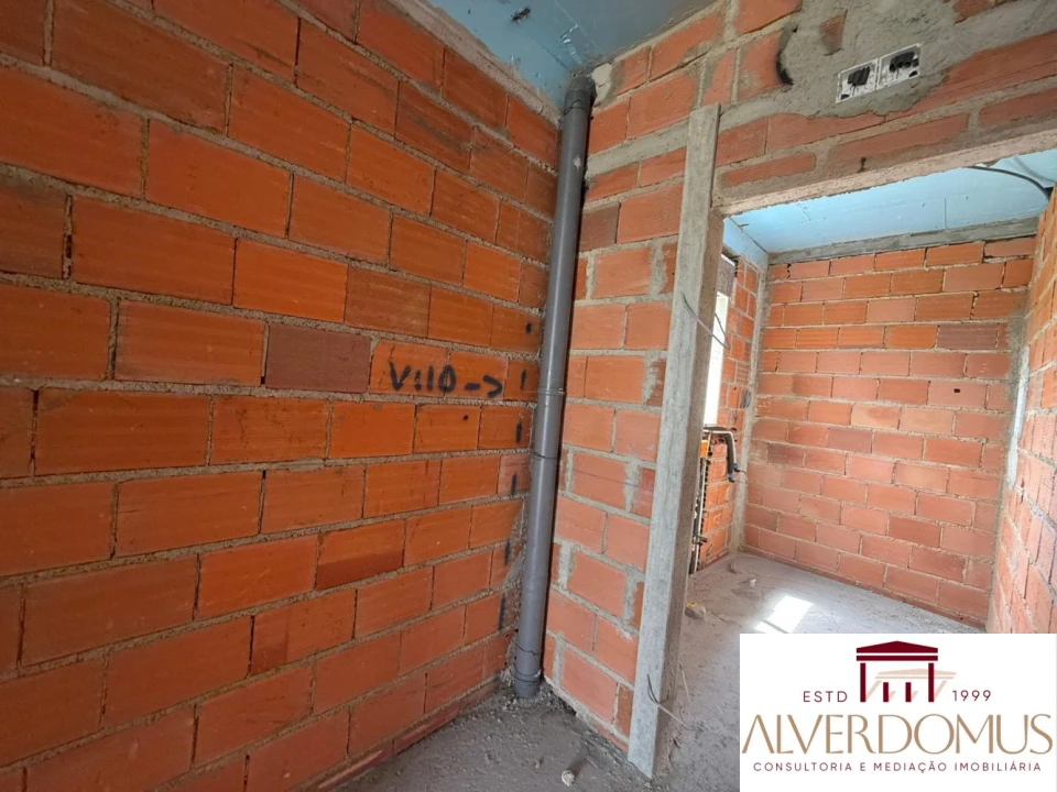 Moradia T4 para Venda em Fernao Ferro Foto 17