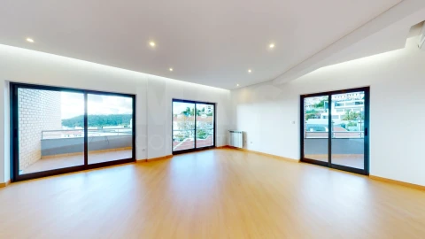 Apartamento T3 para Arrendamento em Algés, Linda-A-Velha e Cruz Quebrada-Dafundo