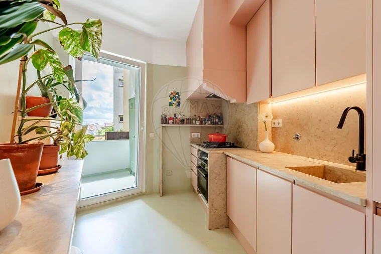 Apartamento T4 para Venda em Penha de França Foto 8