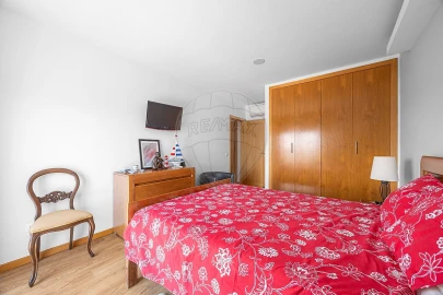 Apartamento T3 para Venda em Castanheira do Ribatejo e Cachoeiras