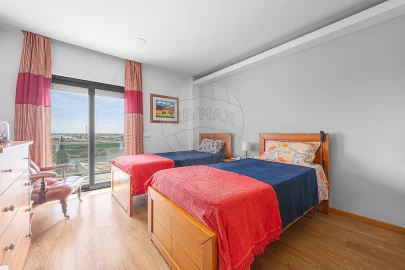 Apartamento T3 para Venda em Castanheira do Ribatejo e Cachoeiras