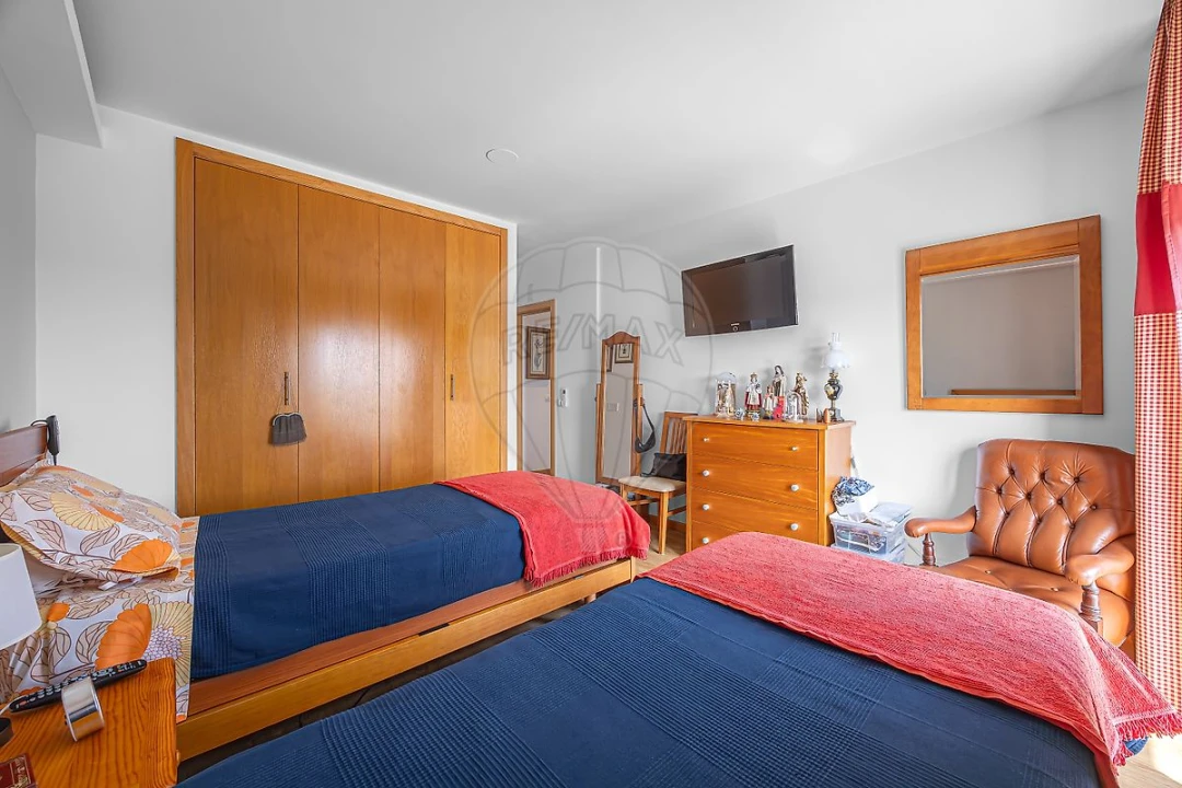 Apartamento T3 para Venda em Castanheira do Ribatejo e Cachoeiras Foto 2