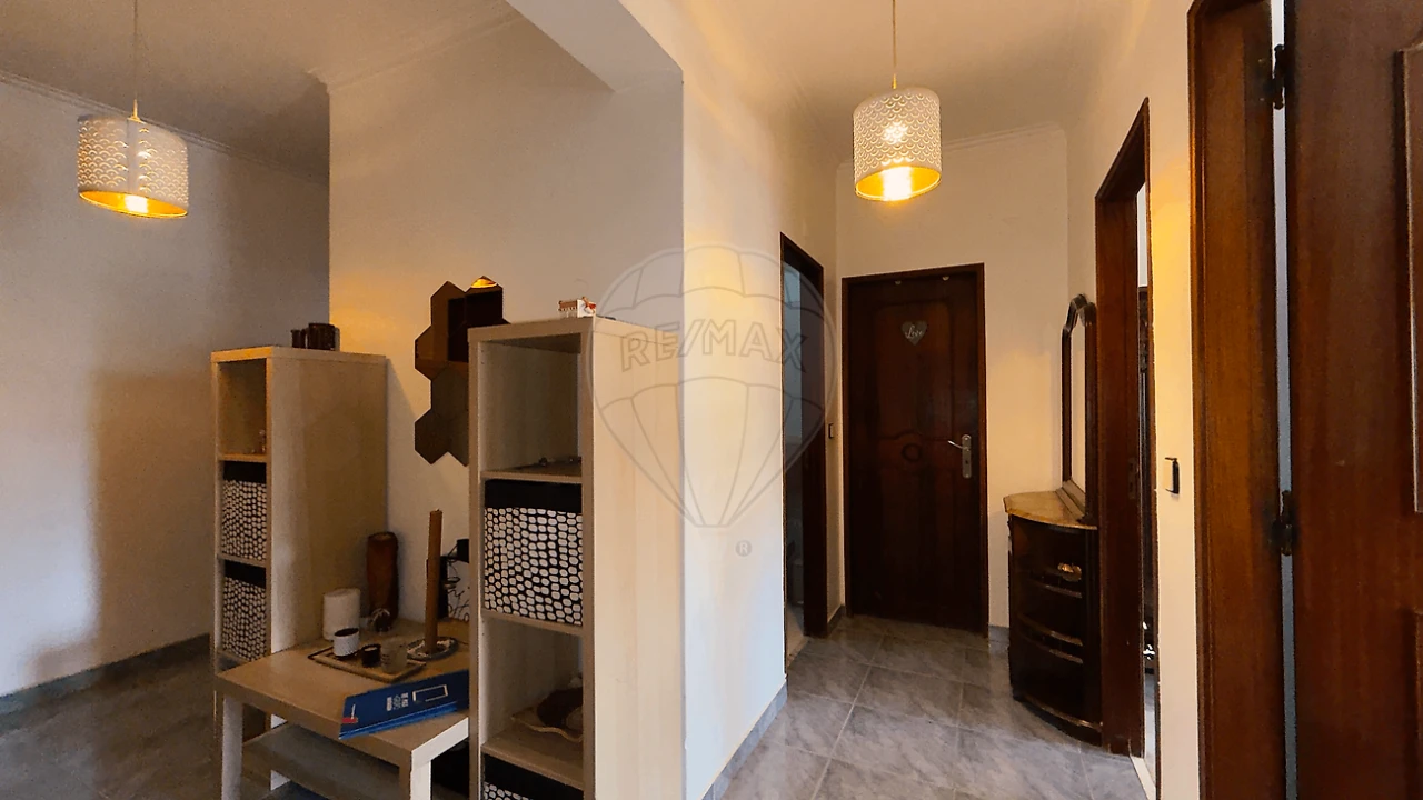 Apartamento T3 para Venda em Alverca do Ribatejo e Sobralinho Foto 9