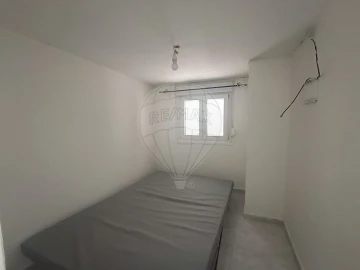 Moradia T12 para Venda em Pontinha e Famões