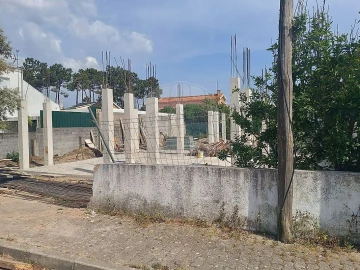 Moradia T4 para Venda em Azeitão (São Lourenço e São Simão)