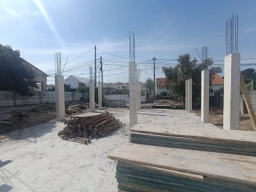 Moradia T4 para Venda em Azeitão (São Lourenço e São Simão)