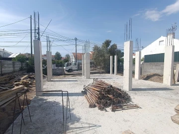 Moradia T4 para Venda em Azeitão (São Lourenço e São Simão)