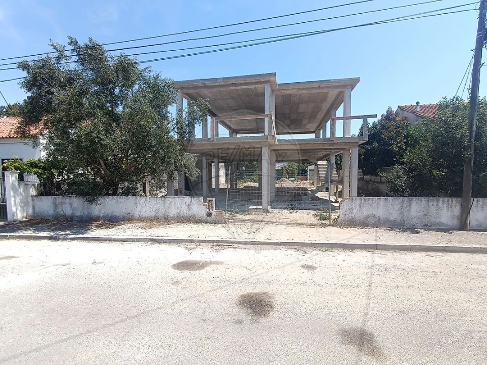 Moradia T4 para Venda em Azeitão (São Lourenço e São Simão) Foto 2