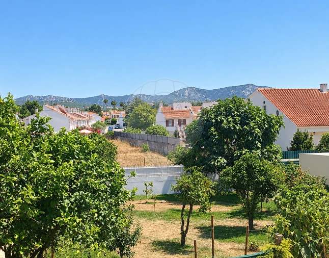 Moradia T4 para Venda em Azeitão (São Lourenço e São Simão) Foto 2