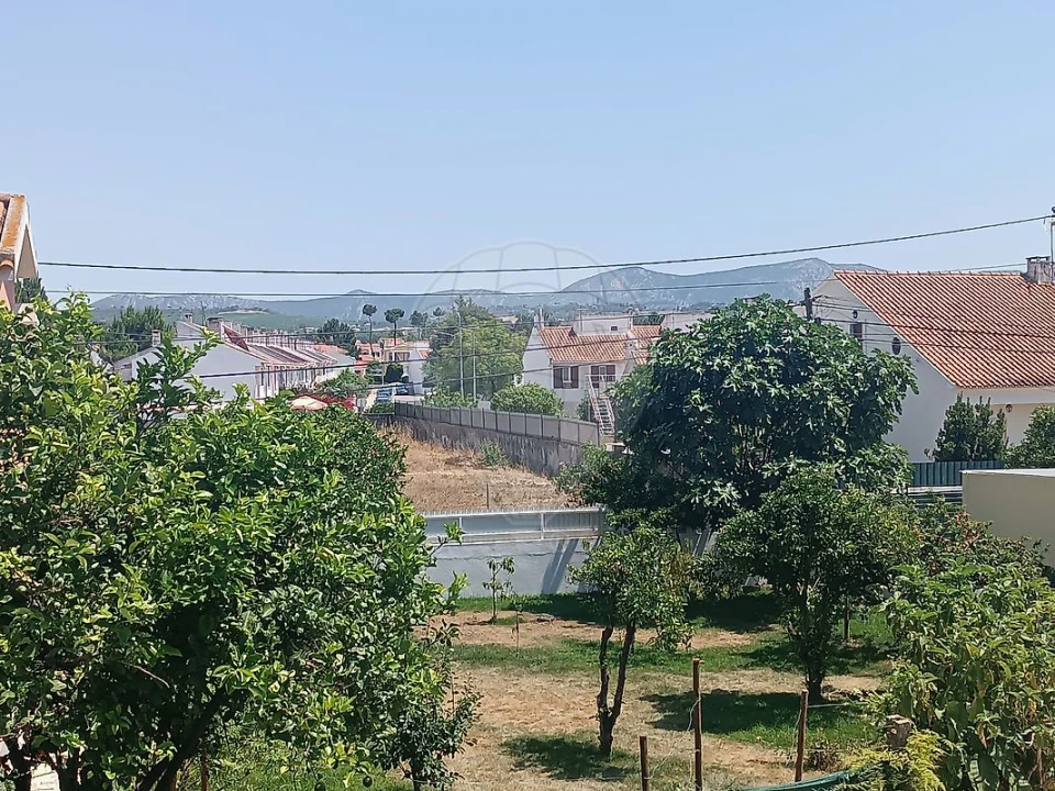 Moradia T4 para Venda em Azeitão (São Lourenço e São Simão) Foto 10