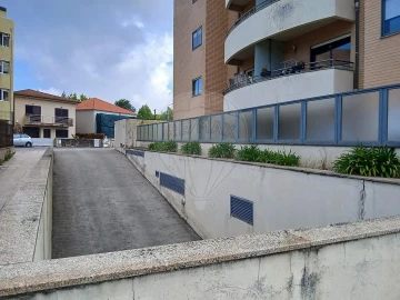 Apartamento T2 para Arrendamento em Santa Marinha e São Pedro da Afurada
