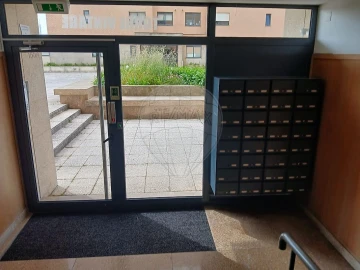 Apartamento T2 para Arrendamento em Santa Marinha e São Pedro da Afurada