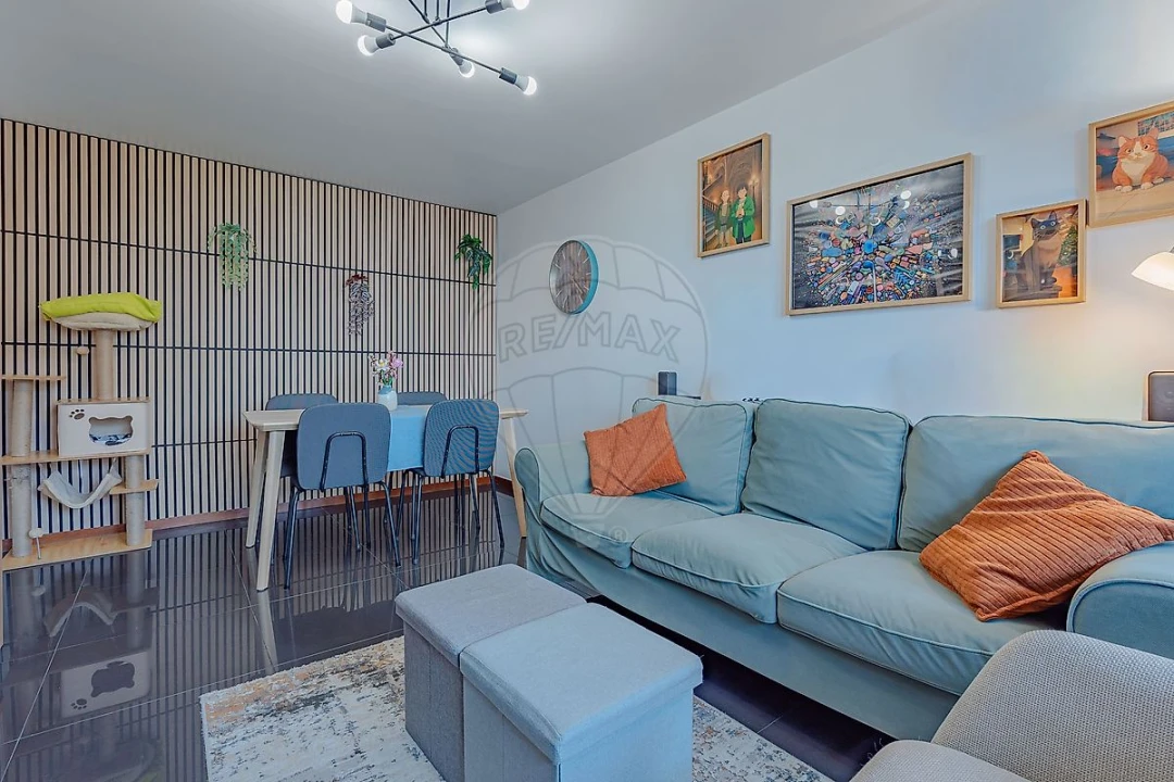 Apartamento T2 para Venda em Vilar de Andorinho Foto 9