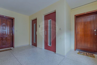 Apartamento T2 para Venda em Vilar de Andorinho
