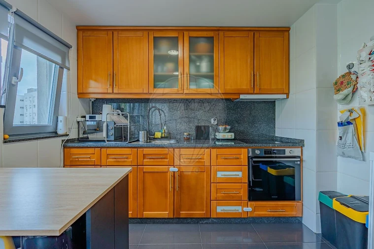 Apartamento T2 para Venda em Vilar de Andorinho Foto 13