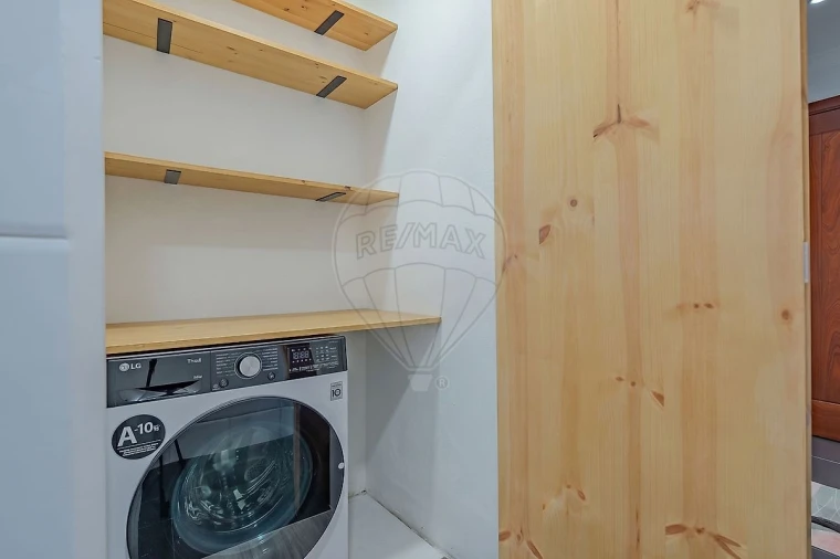 Apartamento T2 para Venda em Vilar de Andorinho Foto 24