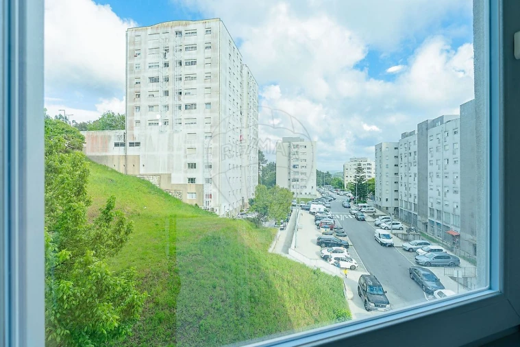 Apartamento T2 para Venda em Vilar de Andorinho Foto 15