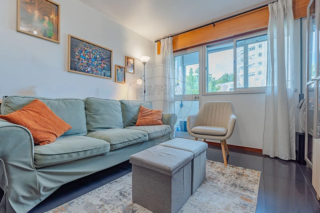 Apartamento T2 para Venda em Vilar de Andorinho Foto 8