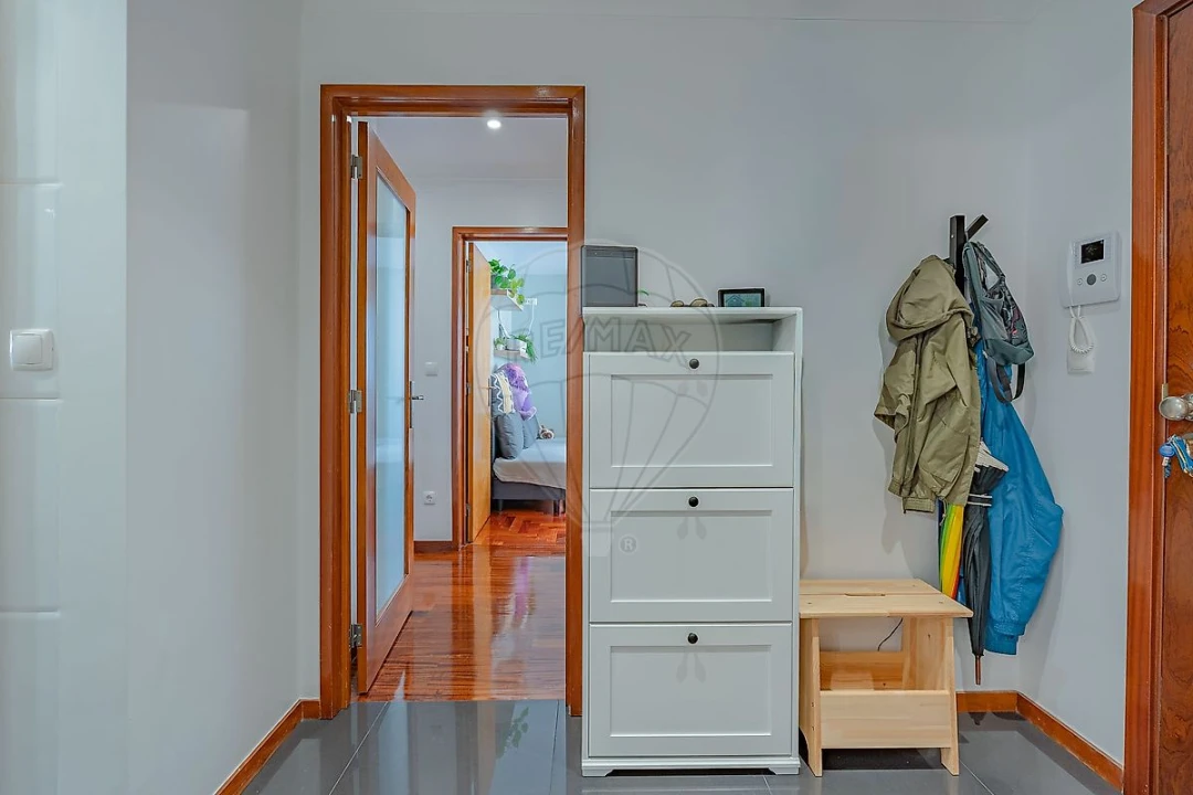 Apartamento T2 para Venda em Vilar de Andorinho Foto 25