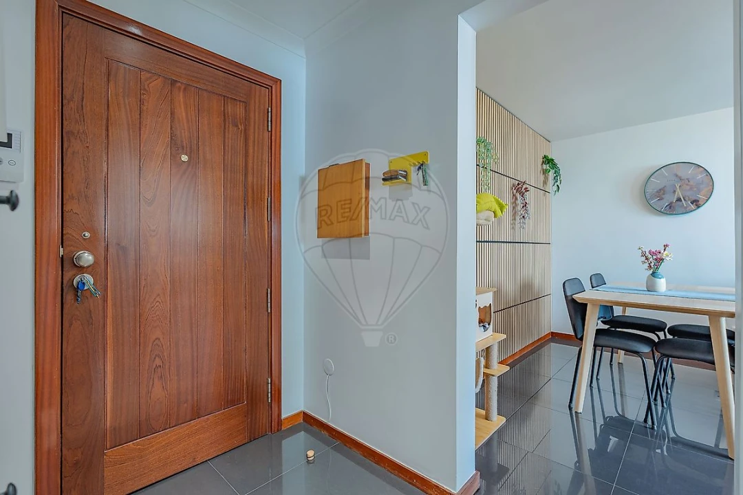 Apartamento T2 para Venda em Vilar de Andorinho Foto 23