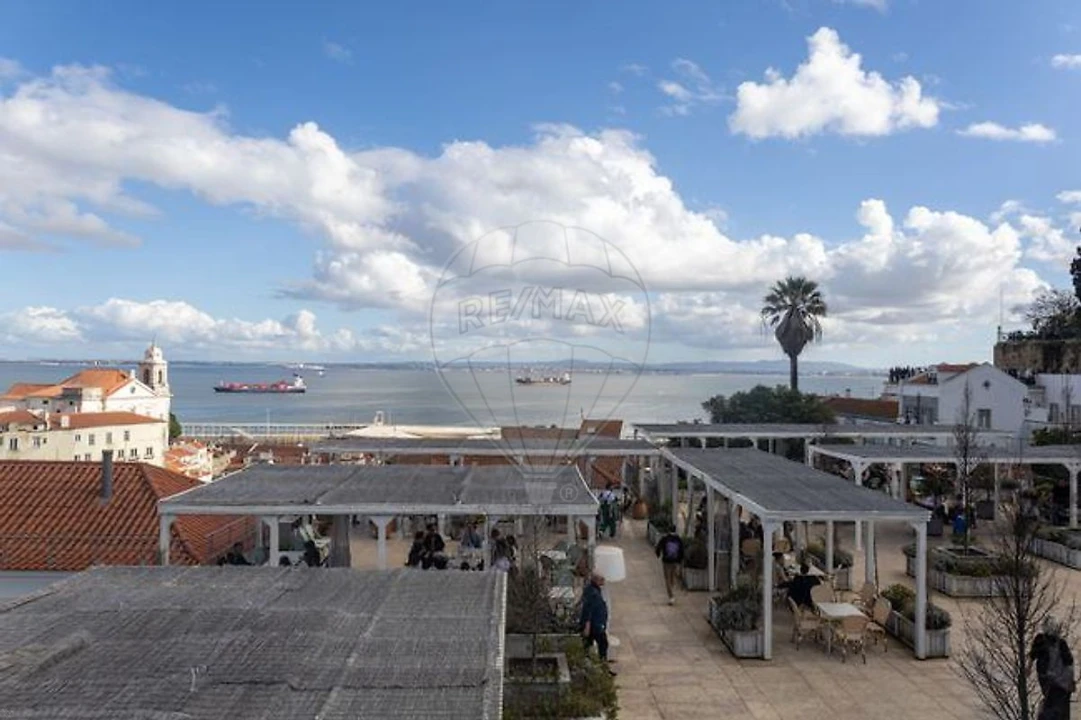 Apartamento T2 para Venda em Santa Maria Maior Foto 1