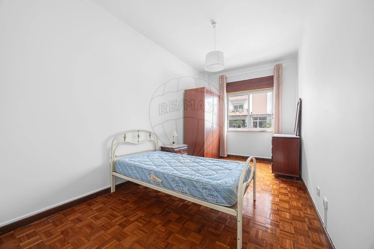 Apartamento T3 para Arrendamento em Santa Maria, São Pedro e Matacães Foto 14