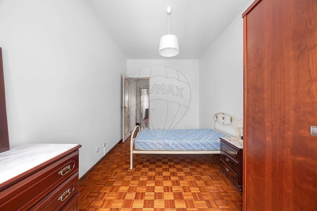 Apartamento T3 para Arrendamento em Santa Maria, São Pedro e Matacães Foto 15