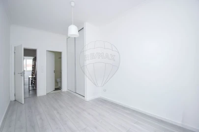 Apartamento T3 para Arrendamento em Benfica