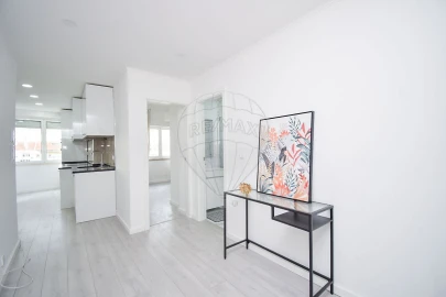 Apartamento T3 para Arrendamento em Benfica