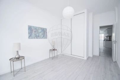 Apartamento T3 para Arrendamento em Benfica