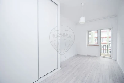 Apartamento T3 para Arrendamento em Benfica