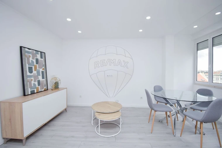 Apartamento T3 para Arrendamento em Benfica Foto 19