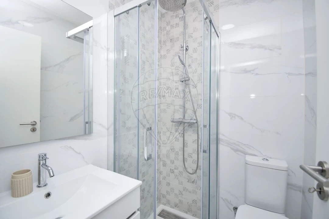 Apartamento T3 para Arrendamento em Benfica Foto 11