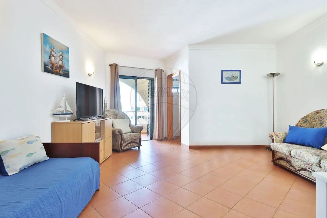 Apartamento T1 para Venda em Guia Foto 15