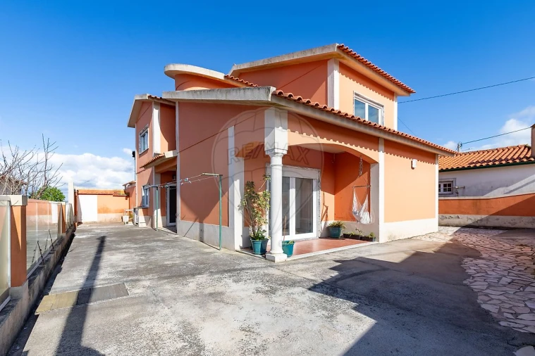Moradia T4 para Venda em São Pedro da Cadeira Foto 33