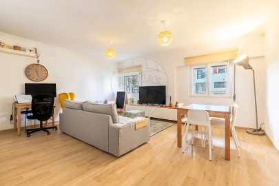 Apartamento T3 para Venda em Algés, Linda-A-Velha e Cruz Quebrada-Dafundo