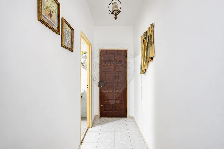 Apartamento T1 para Venda em Massamá e Monte Abraão Foto 6
