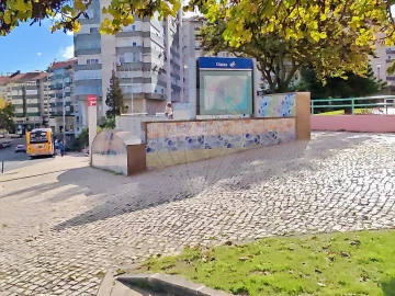 Loja para Arrendamento em Areeiro