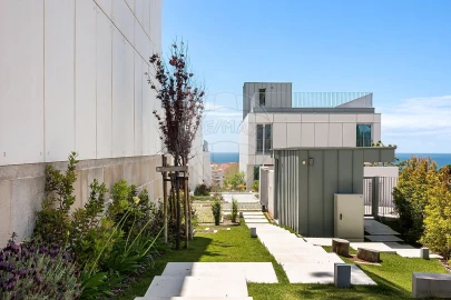 Moradia T4 para Venda em Carcavelos e Parede