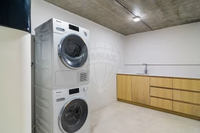 Moradia T4 para Venda em Carcavelos e Parede