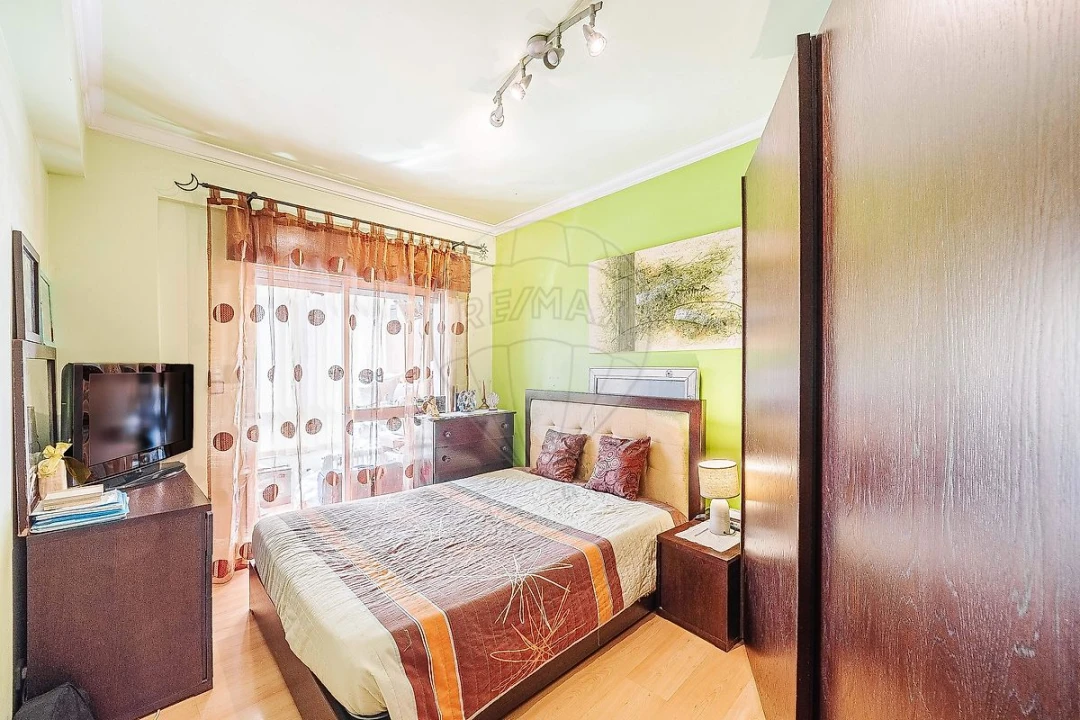 Apartamento T3 para Venda em Cacém e São Marcos Foto 18