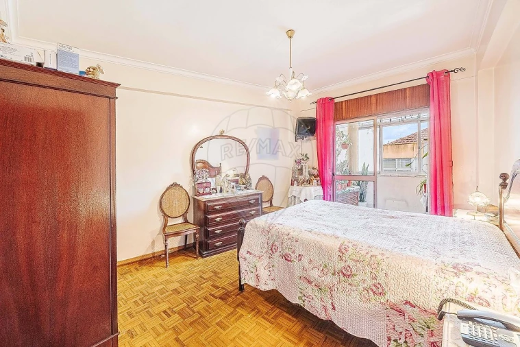 Apartamento T3 para Venda em Cacém e São Marcos Foto 5