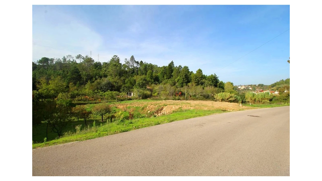 Terreno para Venda em Assafarge e Antanhol Foto 1