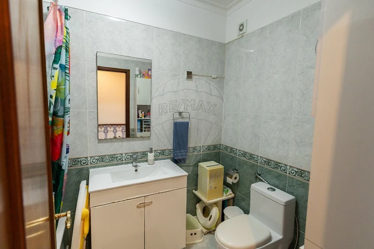 Apartamento T2 para Venda em Carregado e Cadafais Foto 5