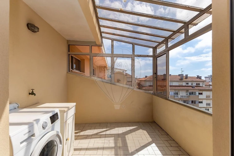 Apartamento T3 para Venda em Espinho Foto 14