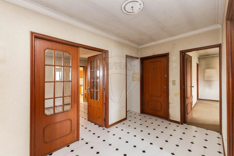 Apartamento T3 para Venda em Espinho Foto 4