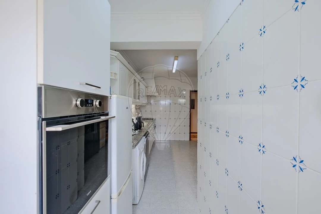 Apartamento T3 para Venda em Rio de Mouro Foto 10