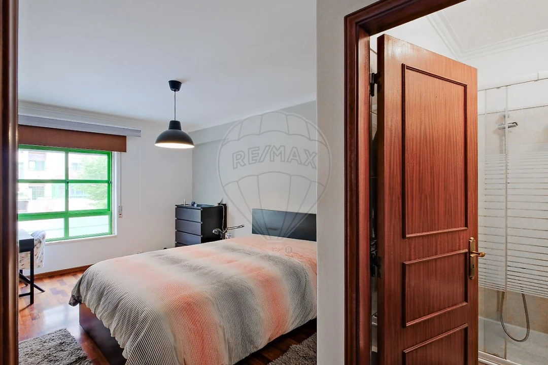 Apartamento T3 para Venda em Rio de Mouro Foto 26