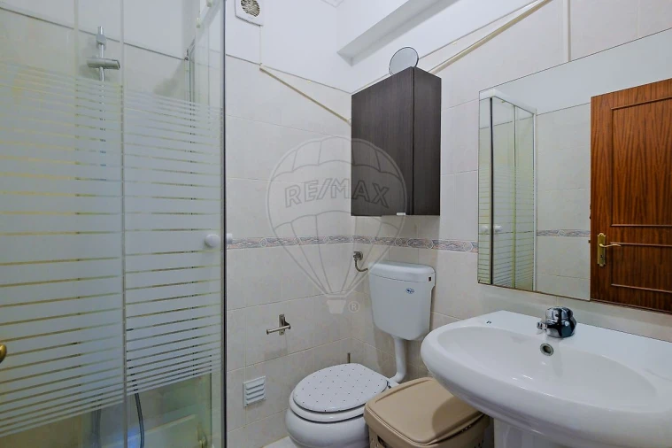 Apartamento T3 para Venda em Rio de Mouro Foto 30
