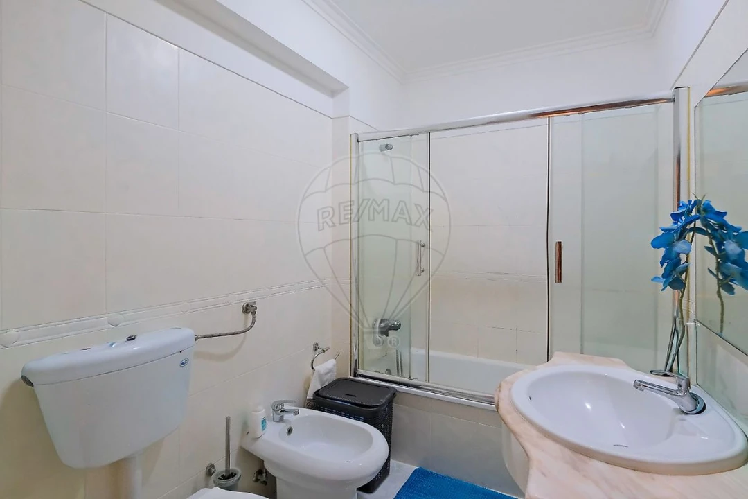 Apartamento T3 para Venda em Rio de Mouro Foto 36